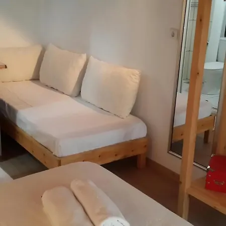 Kus Yuvası Oda ve Kahvaltı 4*