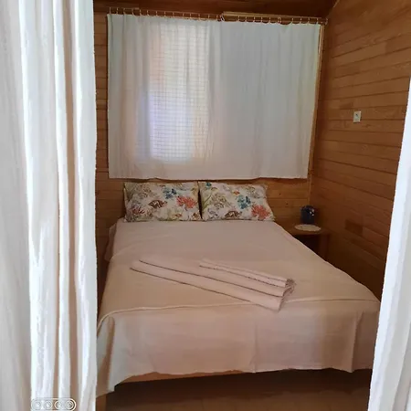 Kus Yuvasi Bed & Breakfast Çıralı